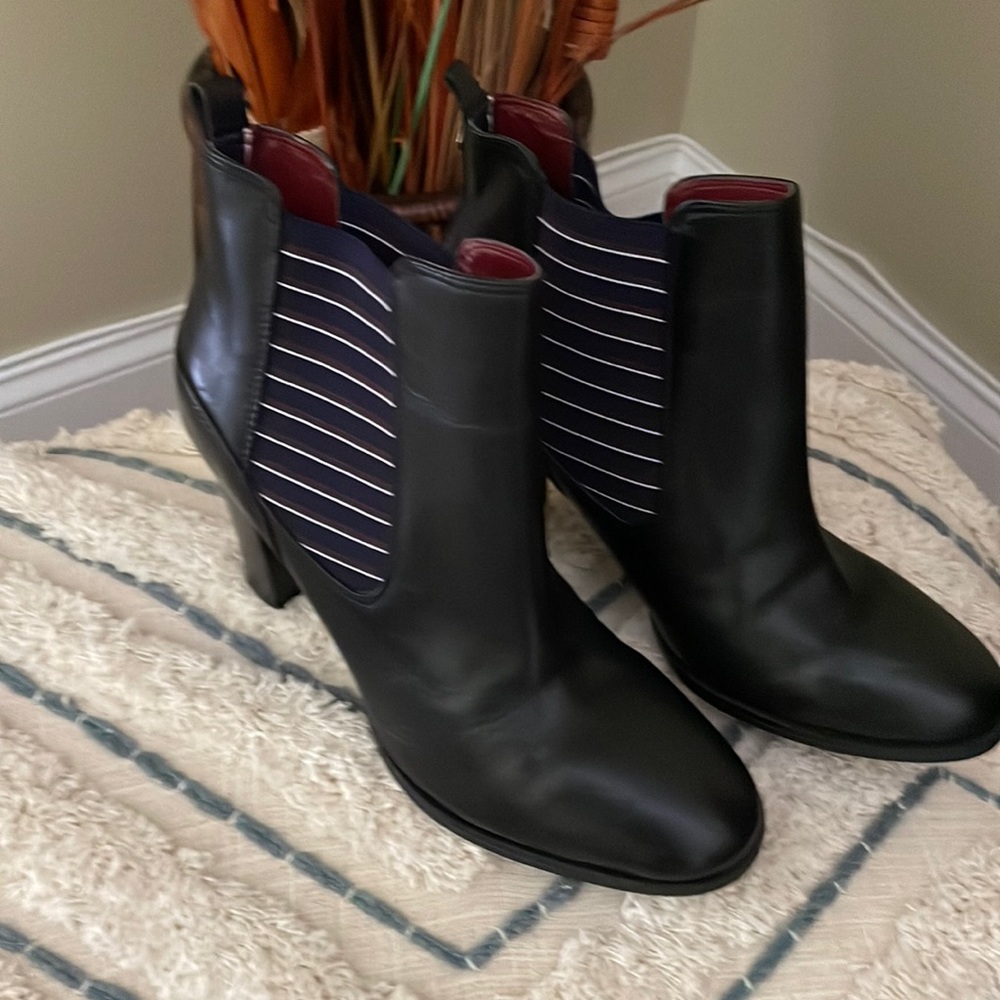 Tommy Hilfiger Leather Bootie